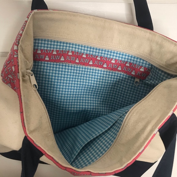Vineyard Vines Tote - Picture 2 of 2